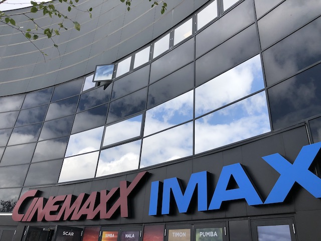 Spejlfilm monteret på Cinemaxx
