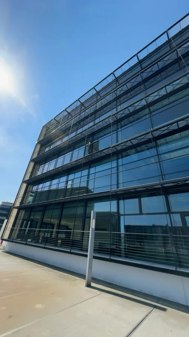 1.200 m2 3M Prestige 70 exterior solfilm monteret på et projekt for NCC.